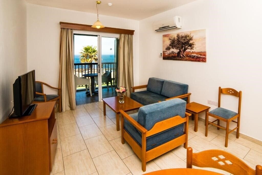 Kefalos Beach Tourist Village (ex. Kefalos) 4* фотосуреті