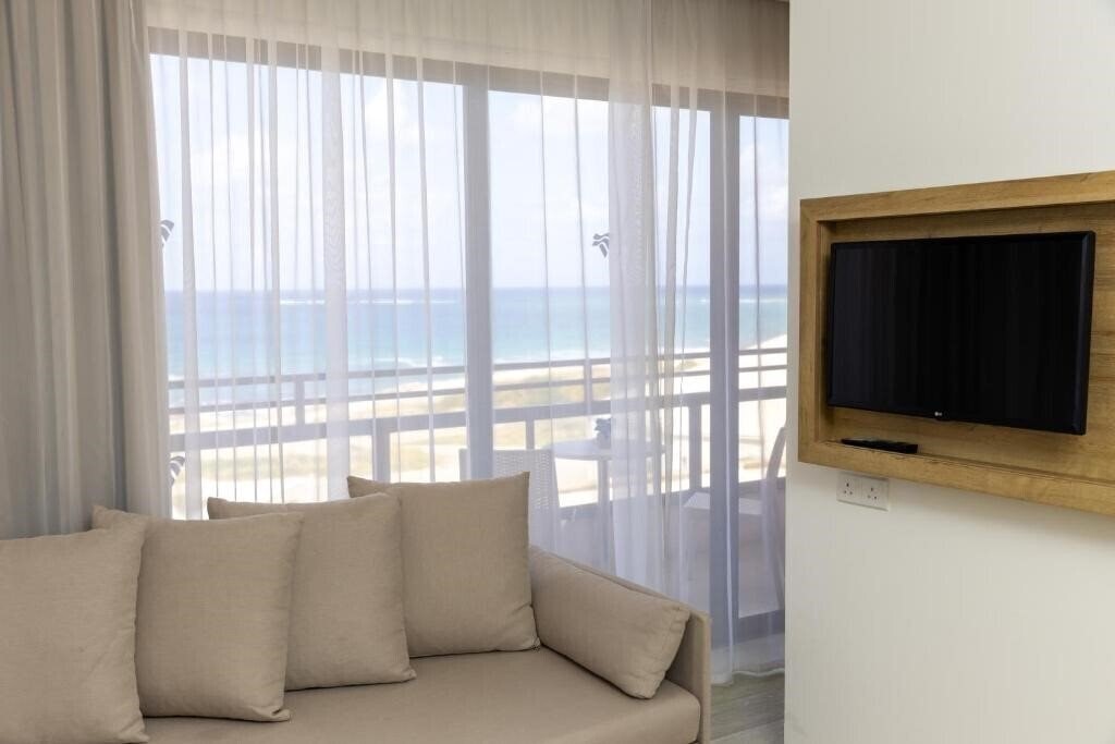 Venus Beach 5* суреті