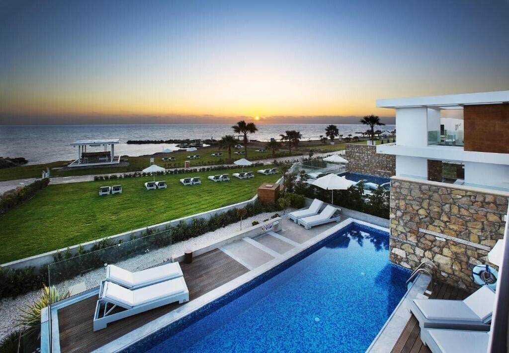 Paradise Cove Luxurious Beach Villas 4* қонақ үйі
