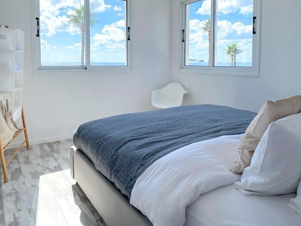 Изображение Phaedrus Living: Seaview Luxury Flat Athina Grenada 4*