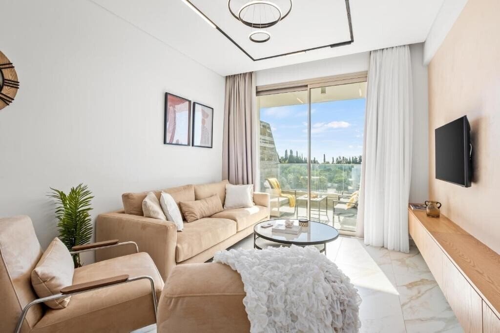 Отель Elite Urban Residence by Nomads 4*