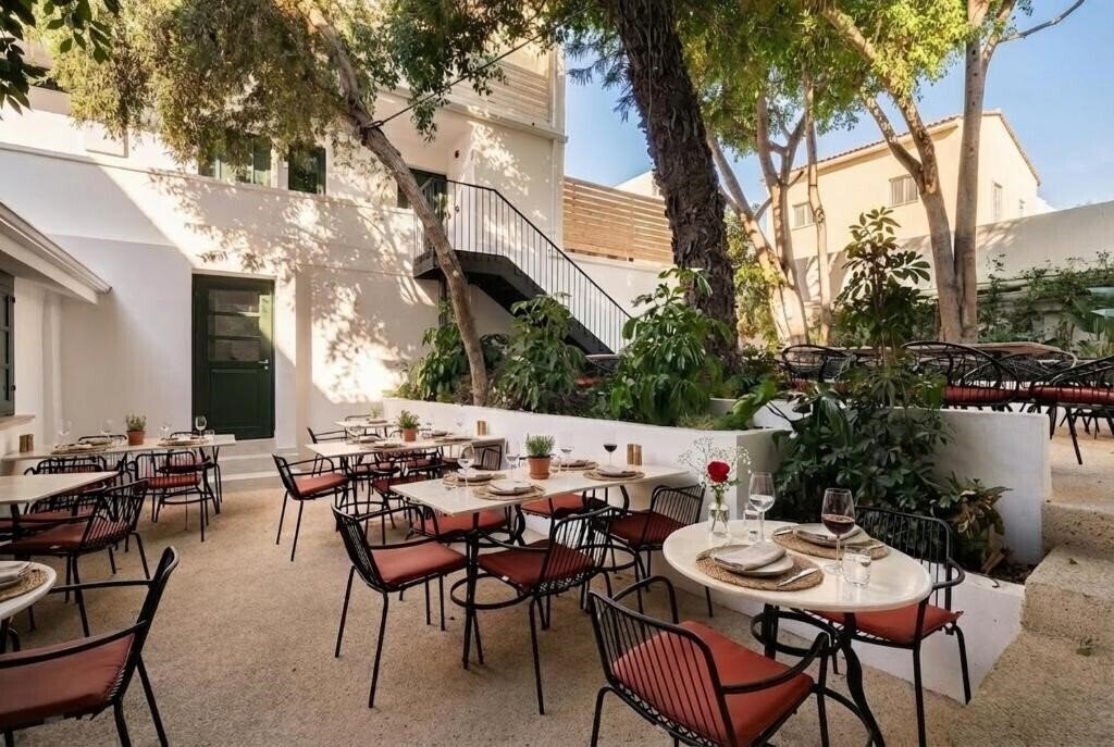 Фото Kentrikon 1924 Boutique Hotel & Suites 4*
