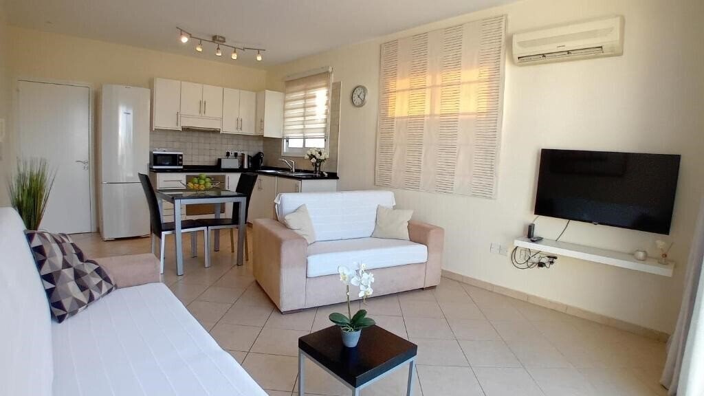 Изображение Kato Paphos Suites 3*