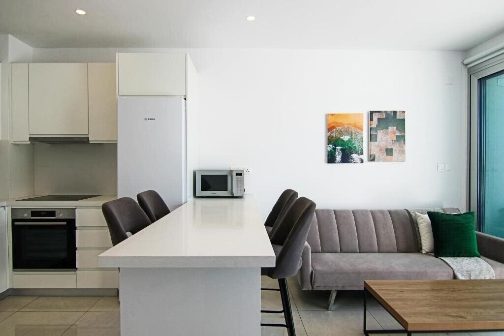 Phaedrus Living: Seaside Executive Flat Harbour 203 3* суреті