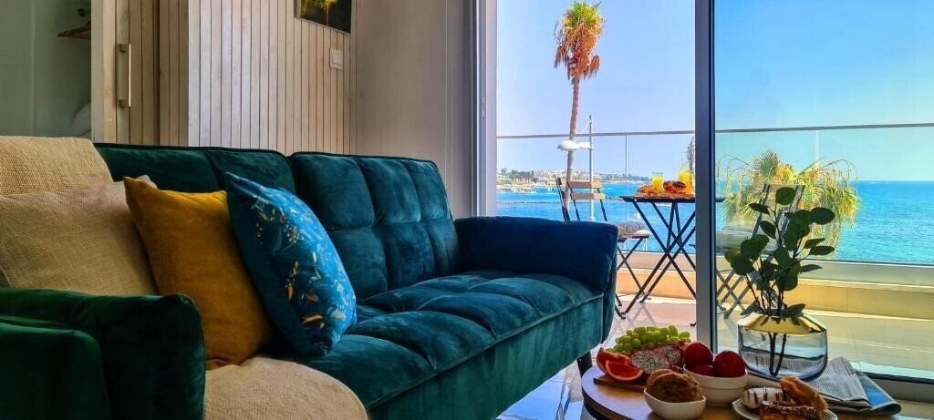 Phaedrus Living: Seaview Emerald Flat Lighthouse 48 2* қонақ үйі