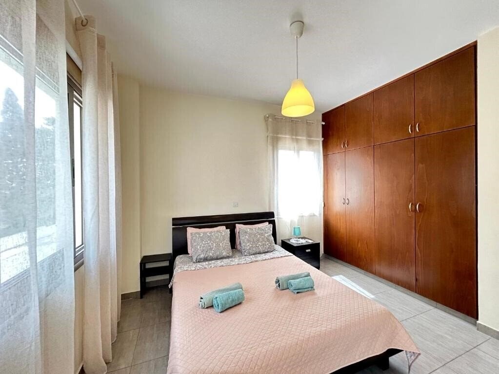 Картинка Sun Julz Apartments on The Beach 2*