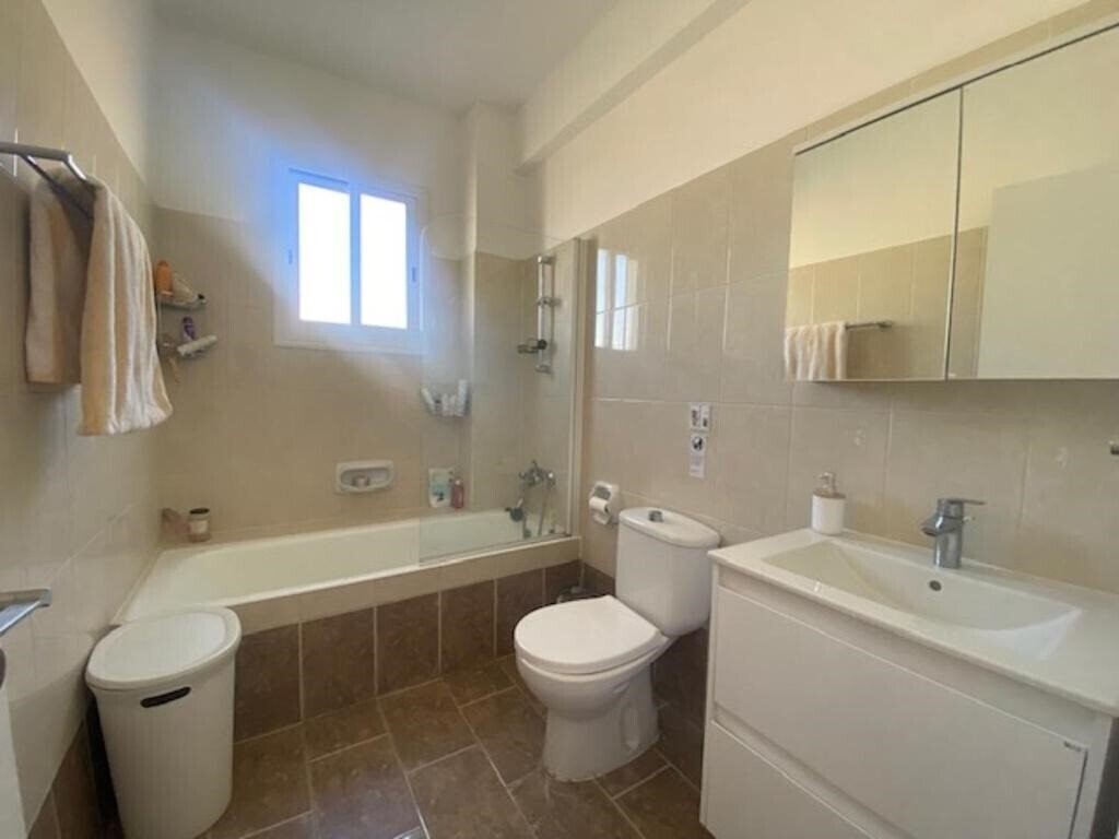 Картинка Just Renovated Beautiful 2 Bed Apartment in Paphos 5 Min Drive to The Beach 2*