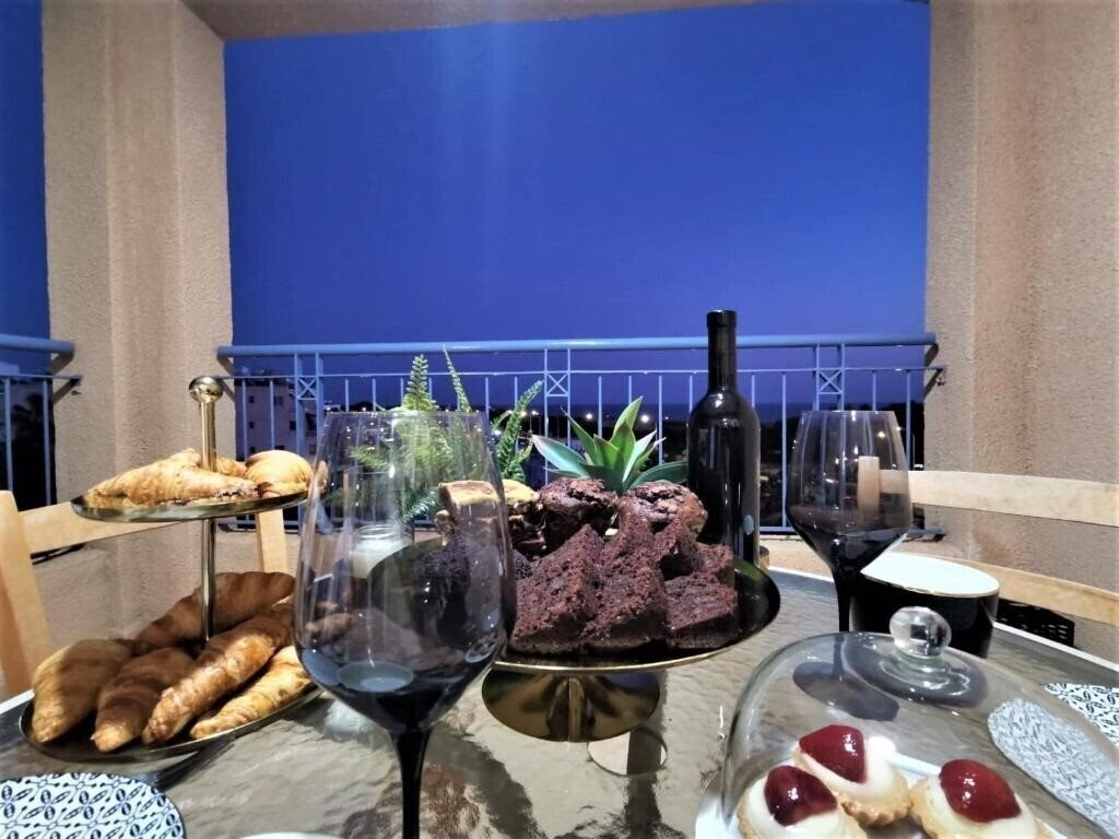 Картинка Cosea Living: Seaside 2 Bedroom Flat Kings Palace 209 3*
