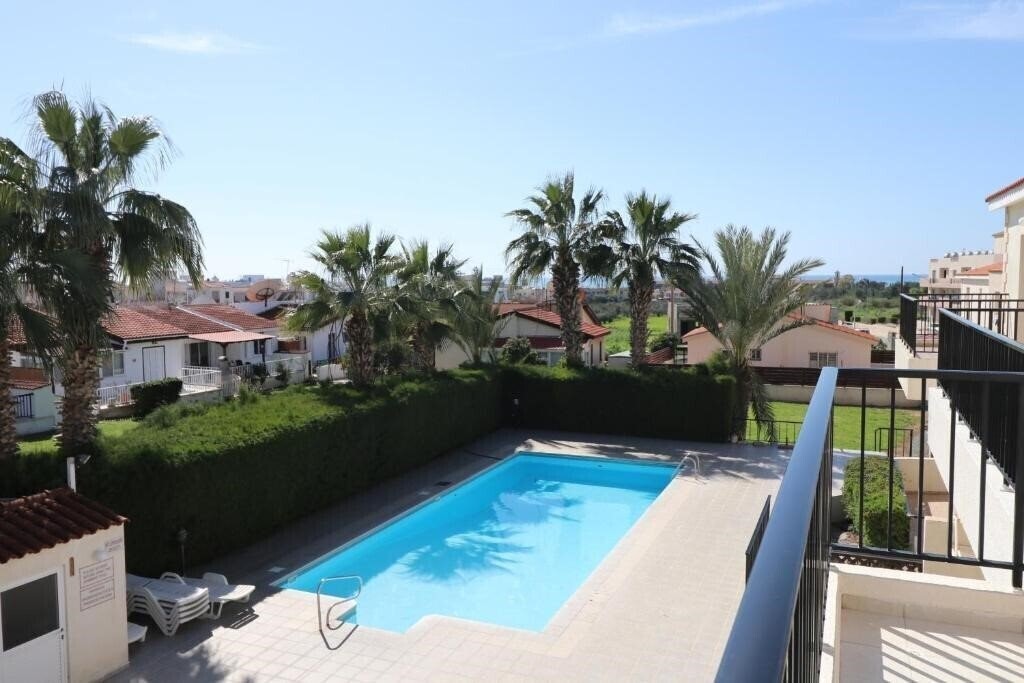 Изображение Cyking 2 Bed Apartment with Pool & 10 Min to Beach 3*