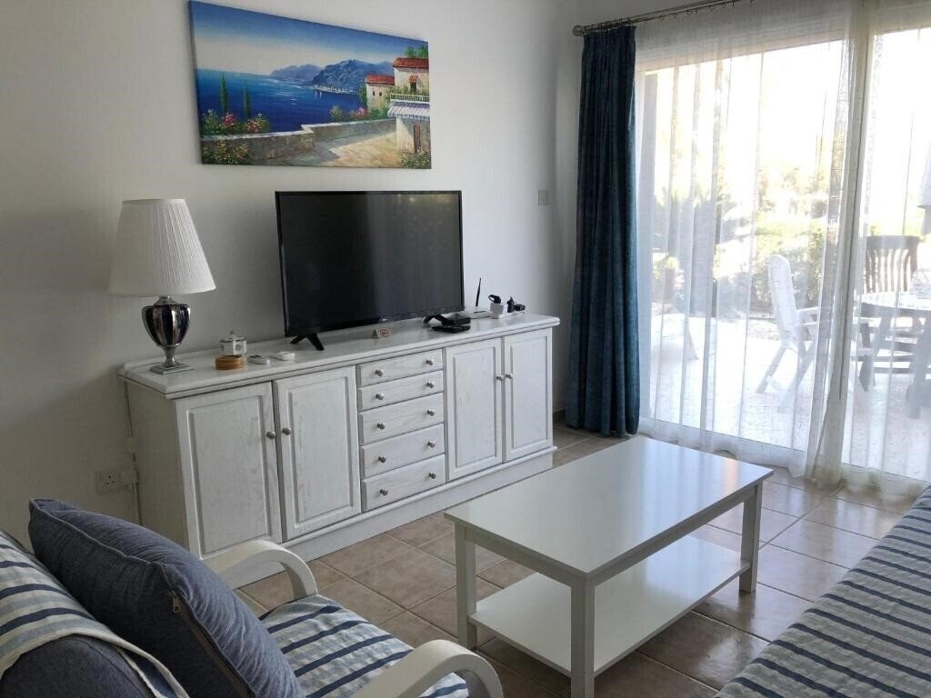 Изображение Kings Palace - Fabulous Pool-Side 2 Bed Apartment 3*