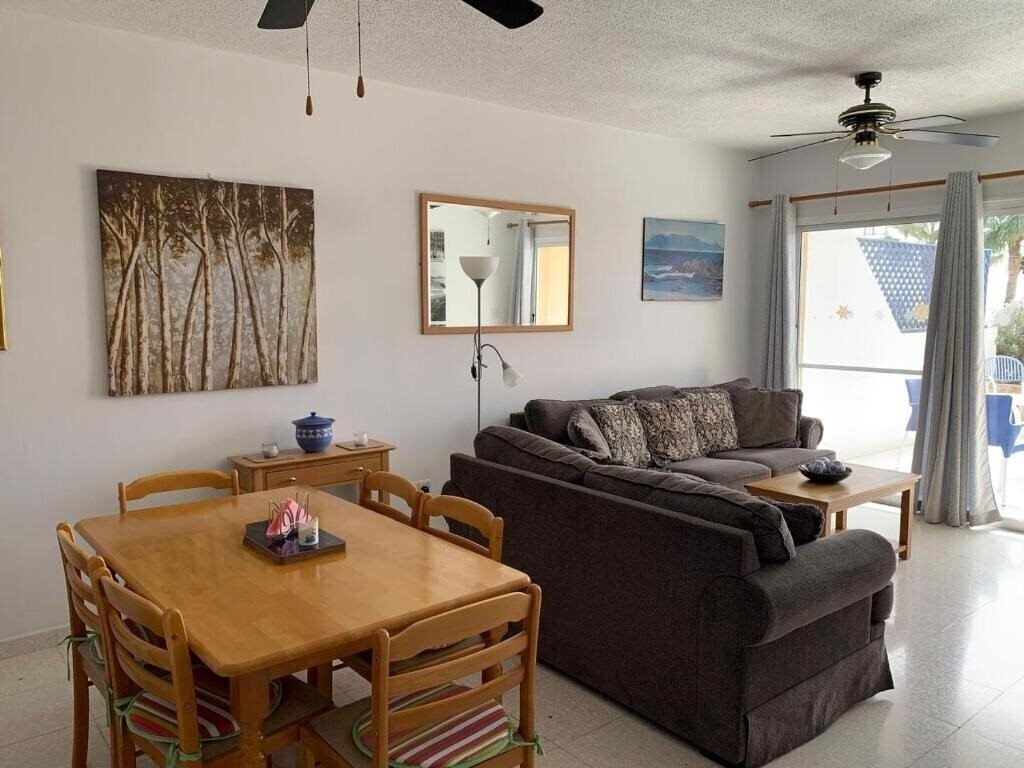 Изображение Kings Palace - Spacious 2-Bed With Sea Views & Large Patio 3*