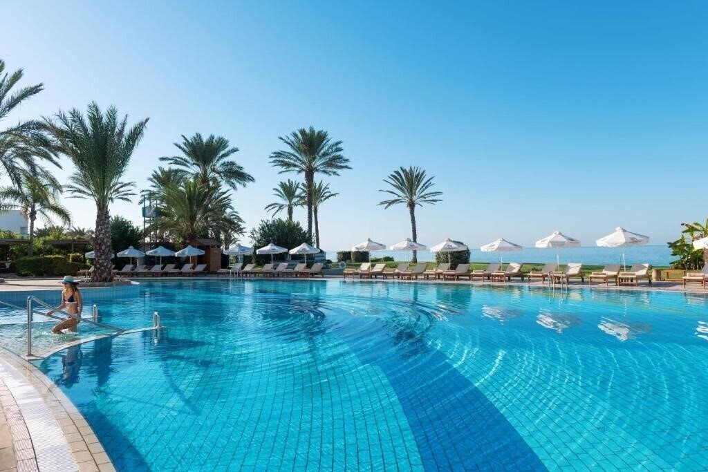 Отель Constantinou Bros Athena Beach Hotel 4*