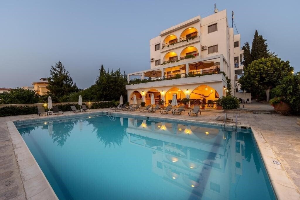 Stephanos Hotel Apartments 3* қонақ үйі