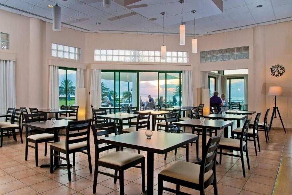 Natura Beach Hotel and Villas 3* суреті