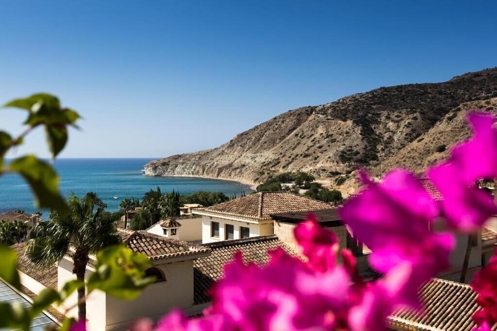 Отель Columbia Beach Resort 5*