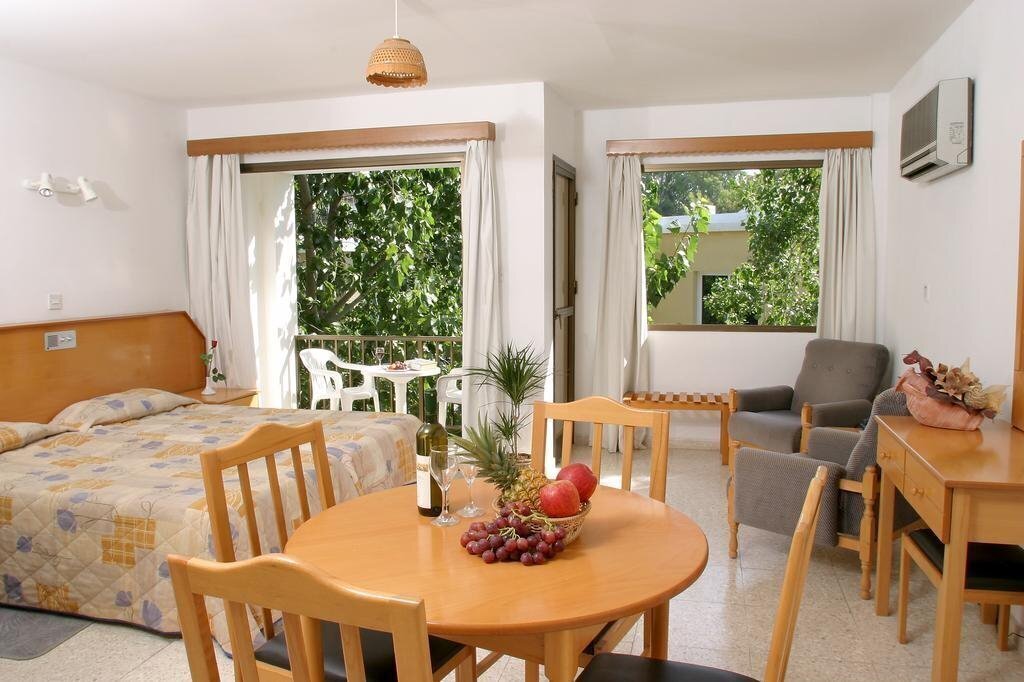 Alkionest Hotel Apts апартаменты суреті