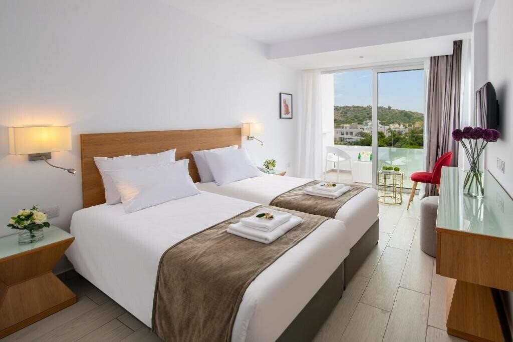 Фото Kokkinos Boutique Hotel 3*
