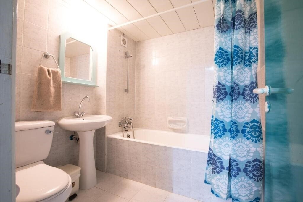 Debbiexenia Hotel 3* фотосуреті