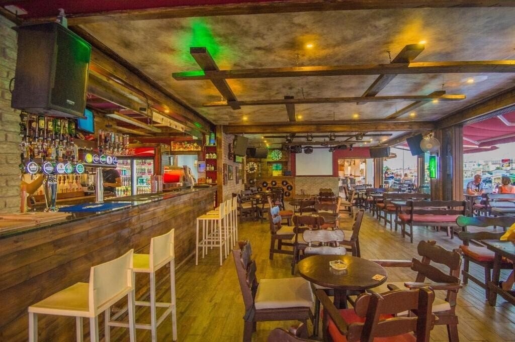 Фотография Windmills Hotel Apartments 4*