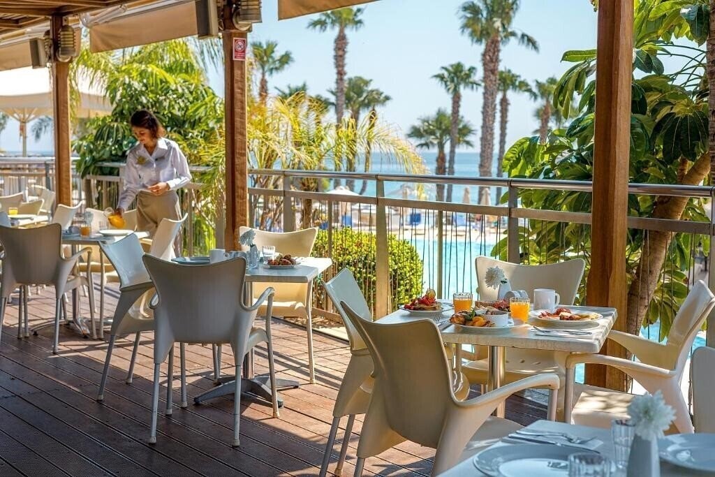 Louis Althea Beach Hotel 4* фотосуреті