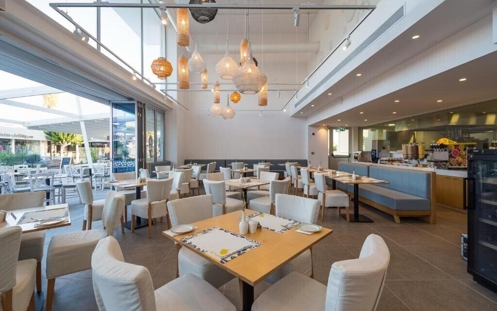 Protaras Plaza 3* суреті