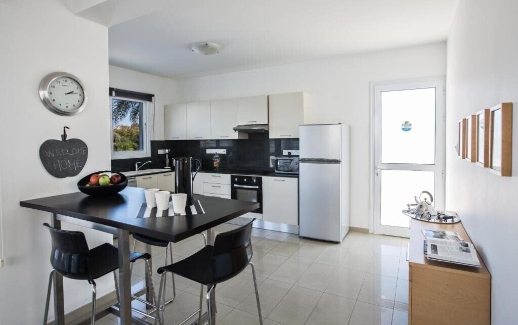 Flouressia Gardens & Villas 2* суреті