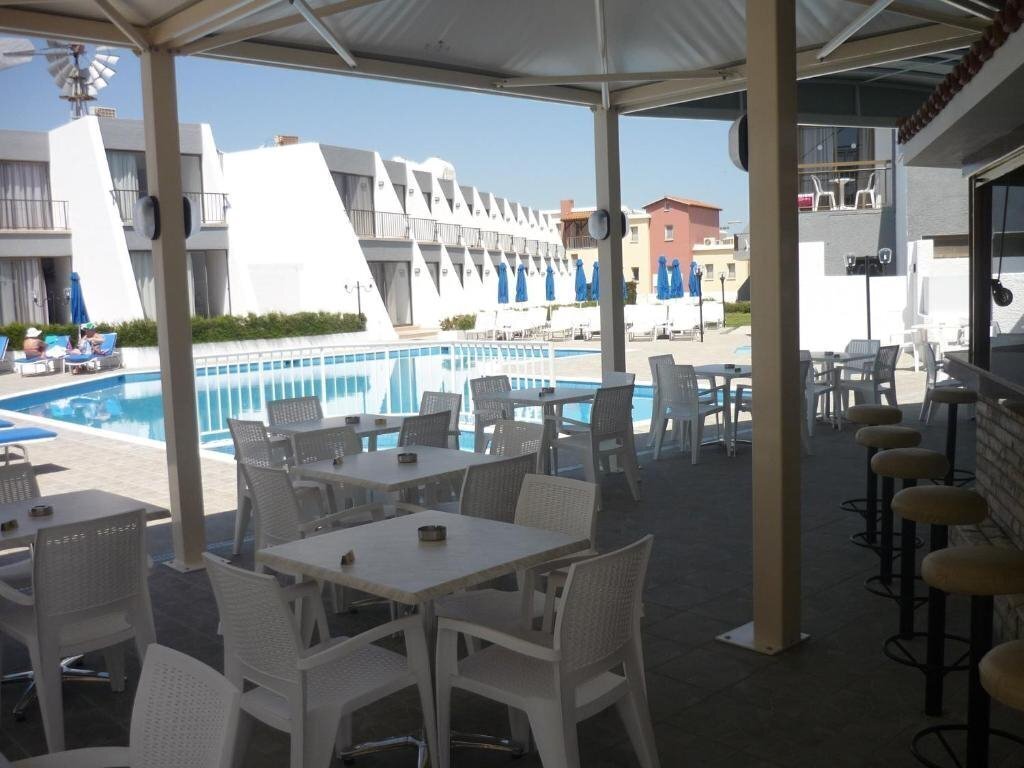 Penelope Beach Hotel 3* суреті