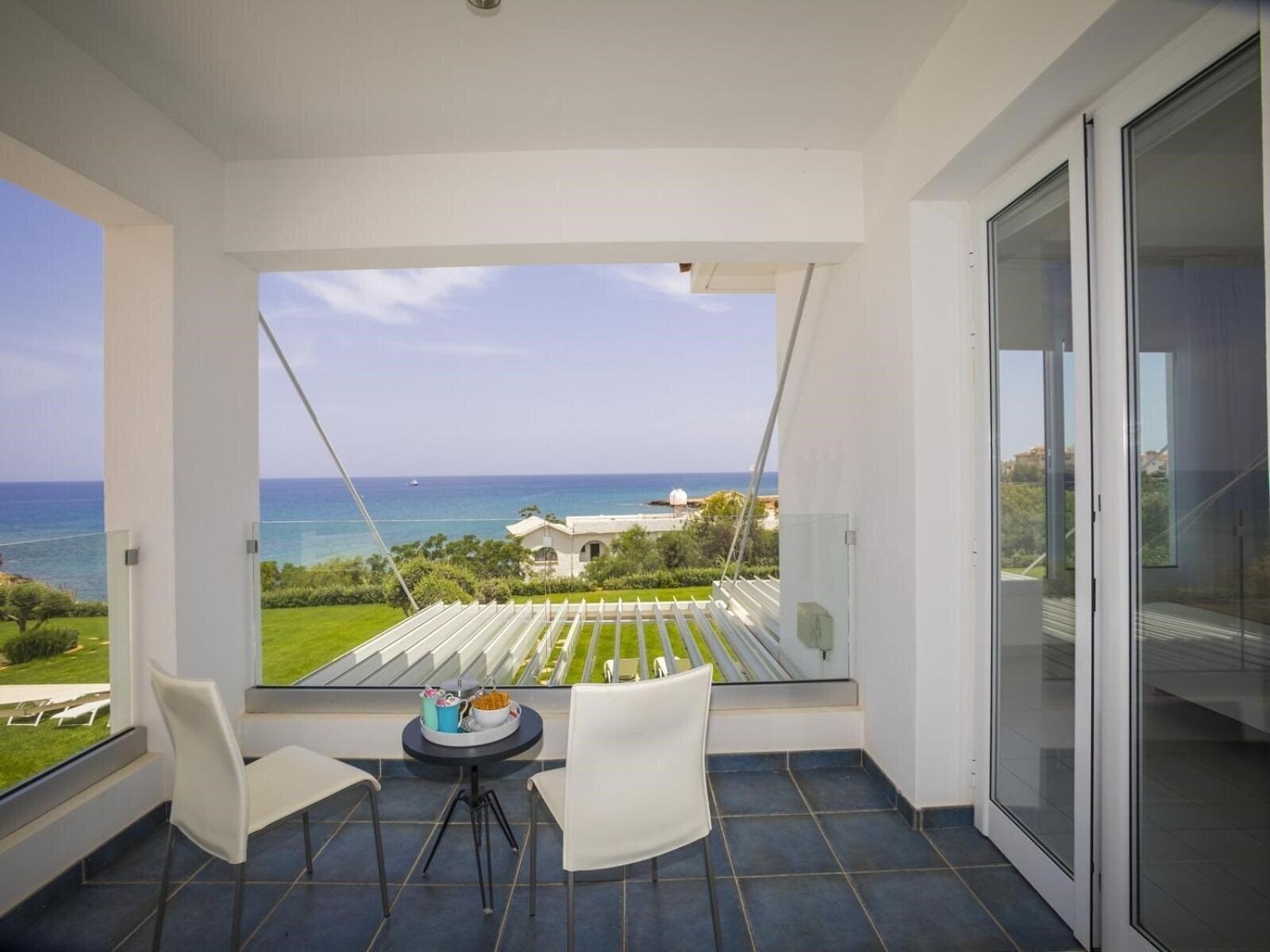 Фото Protaras Seafront Villa Sirina Pearl 4*