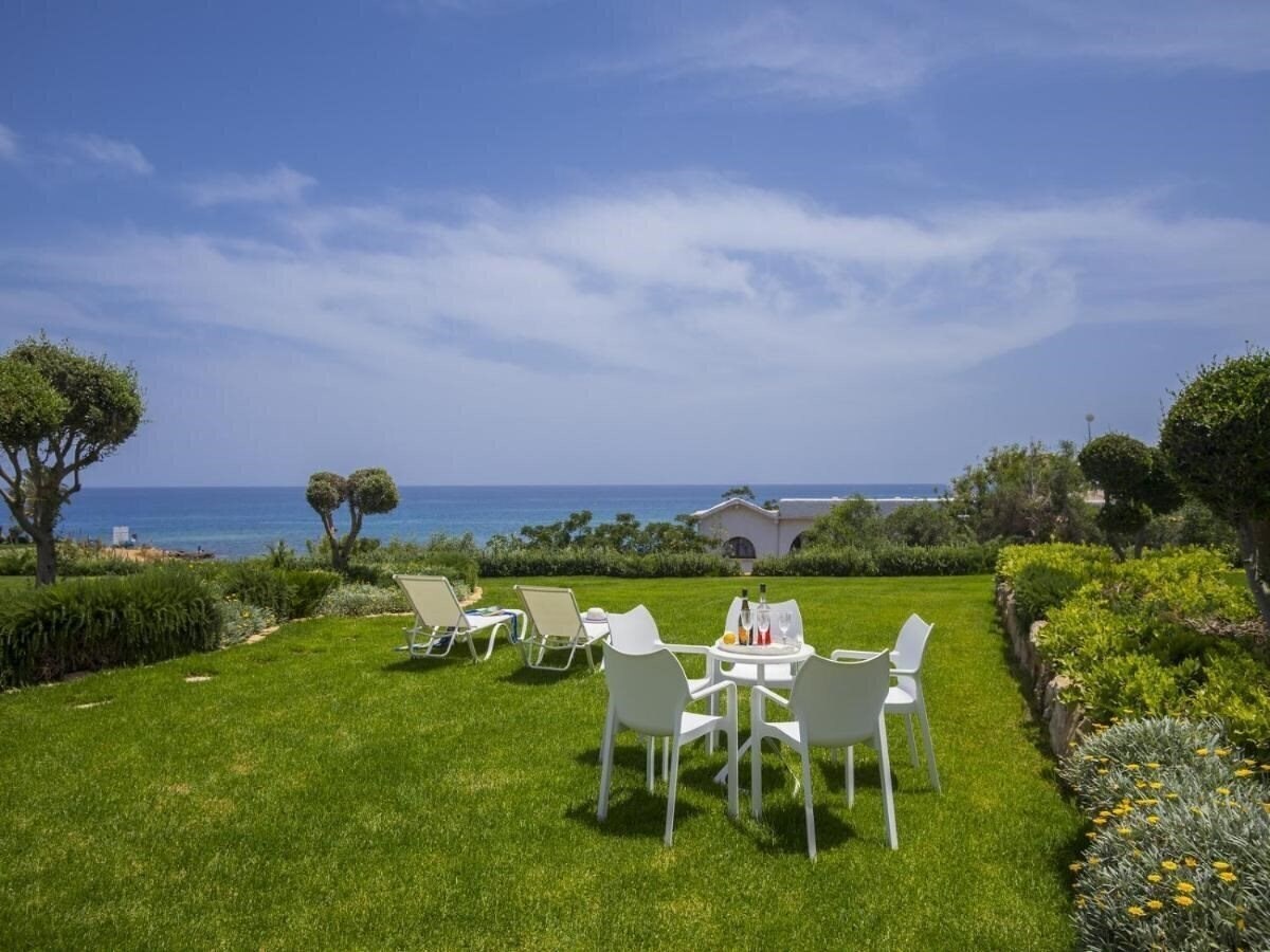 Изображение Protaras Seafront Villa Sirina Pearl 4*