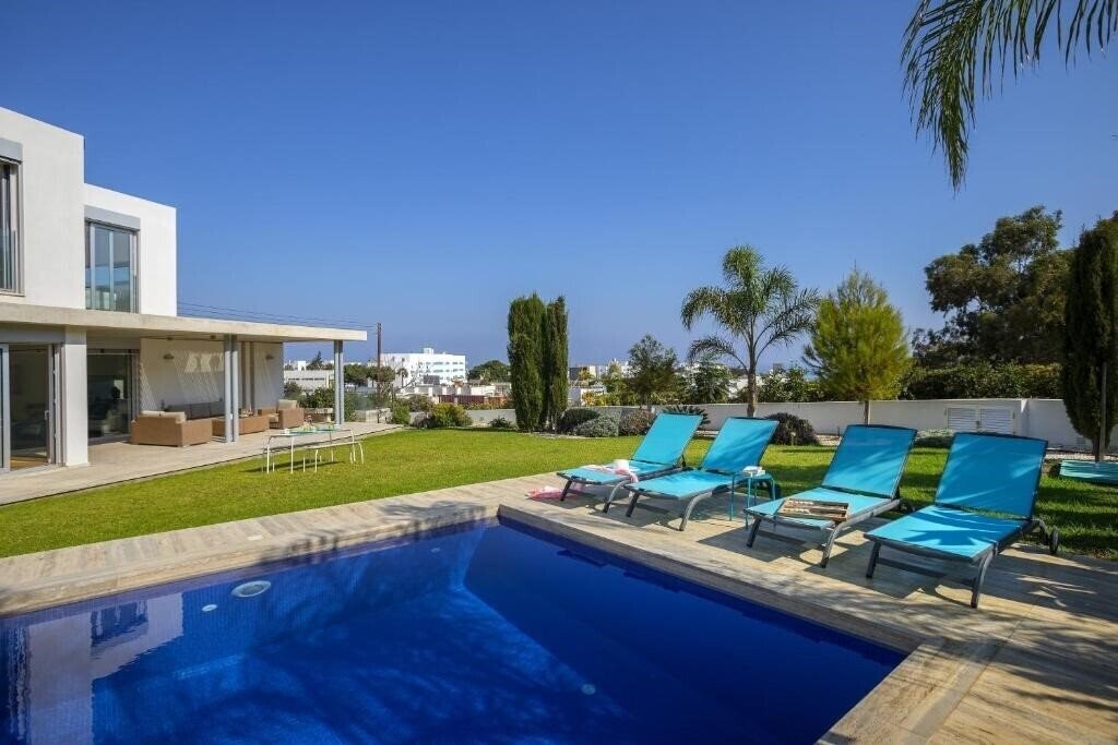 Фото Protaras Zen Villa 4*