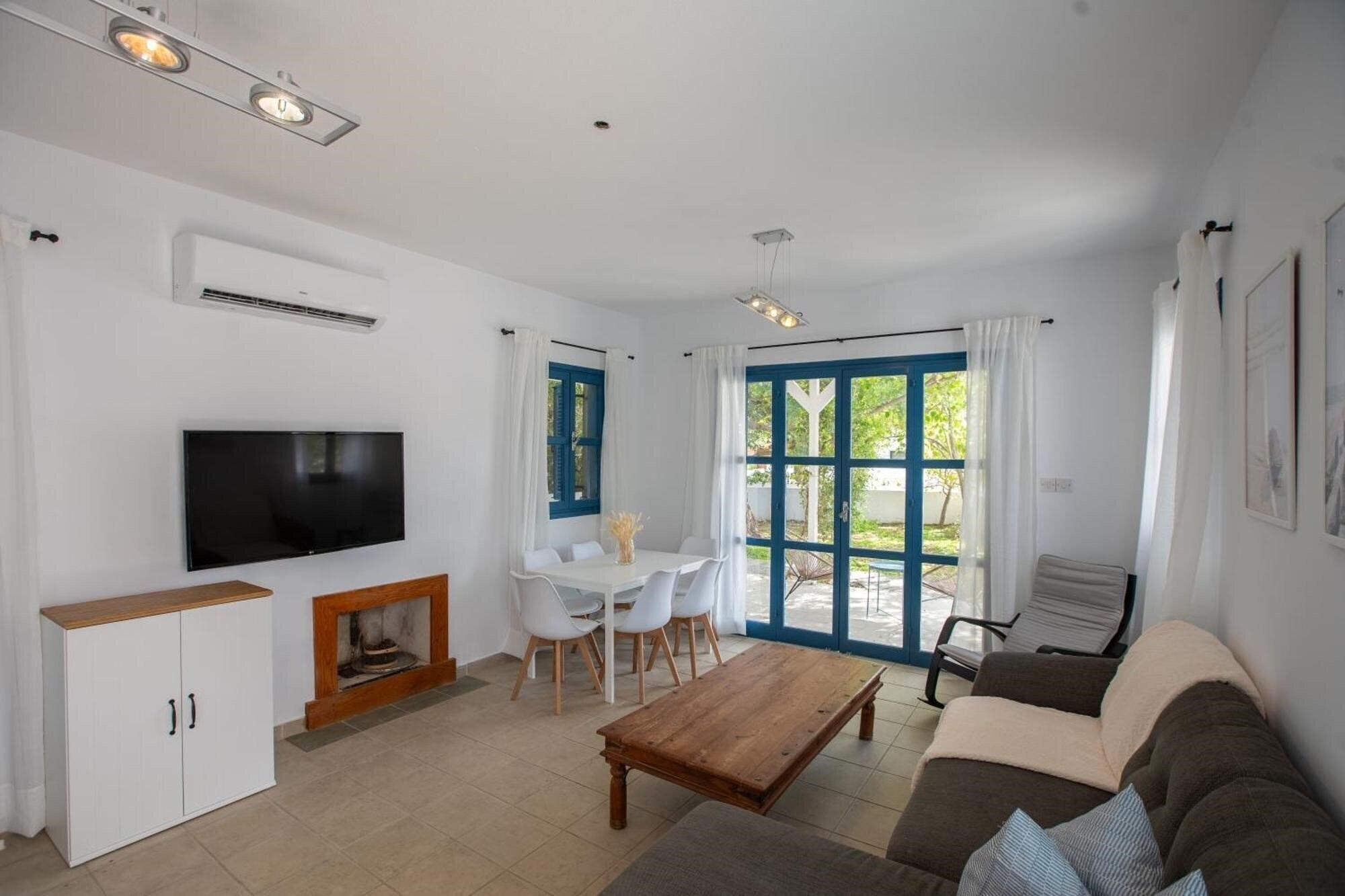 Изображение Phaedrus Living Sky Blue Residence 4*