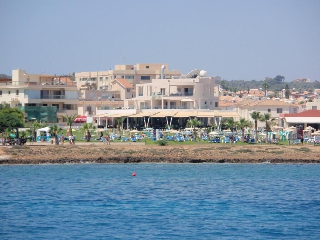 Polyxenia Isaak Luxury Villas & Apartments 2* қонақ үйі