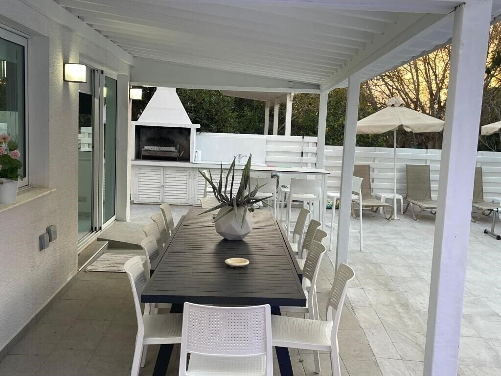Картинка Konnos Hight Villa 3*