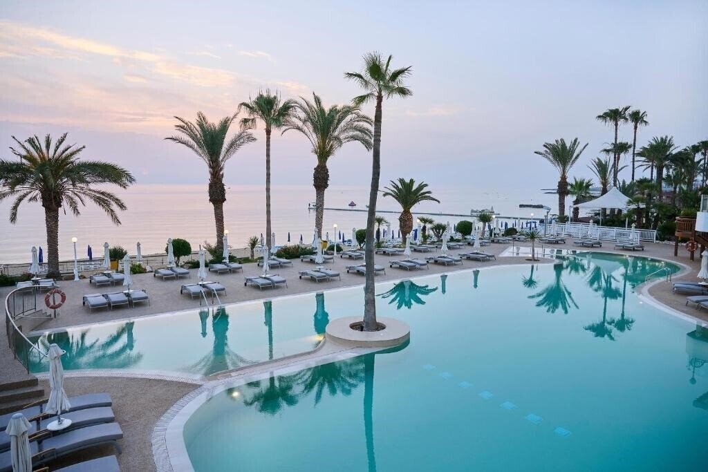 Sunrise Beach 4* қонақ үйі