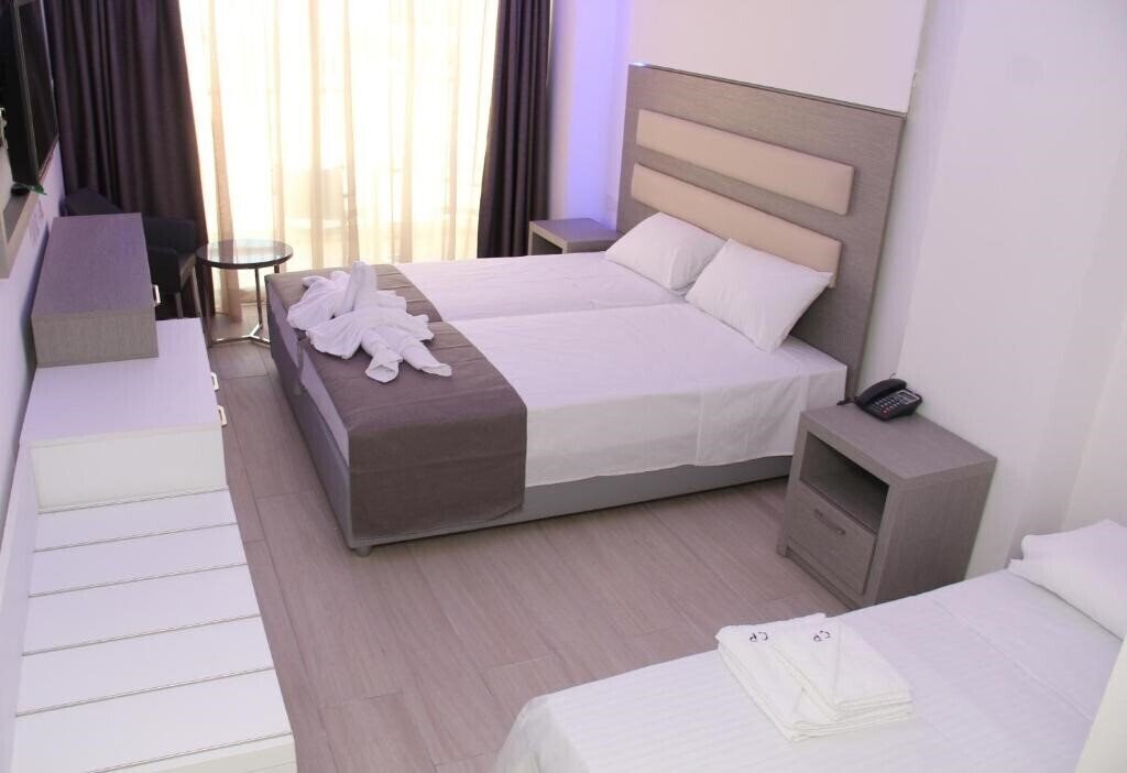 Captain Pier Hotel Apartments 3* суреті