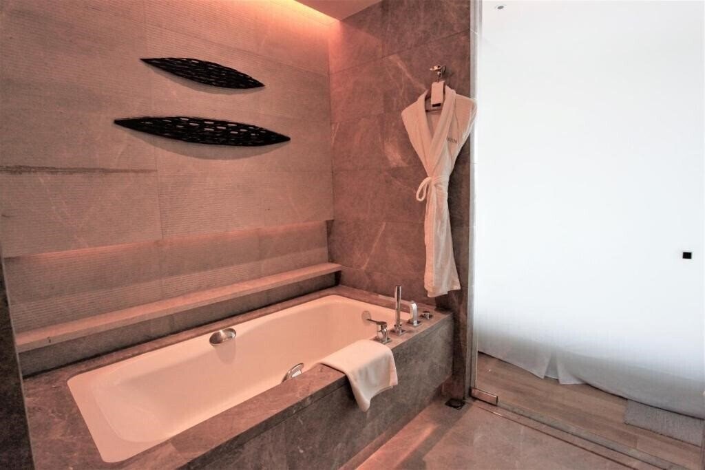 Фото The Westin Chongqing Liberation Square 5*