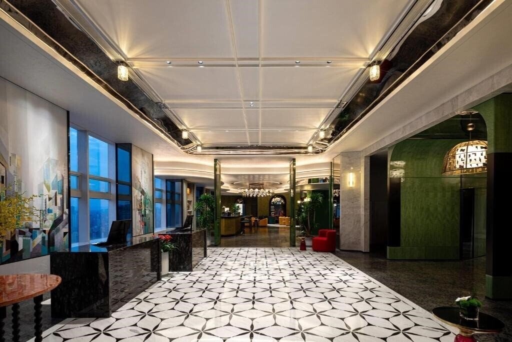 Изображение Wyndham Tryp Hotel In Downtown Chongqing 4*