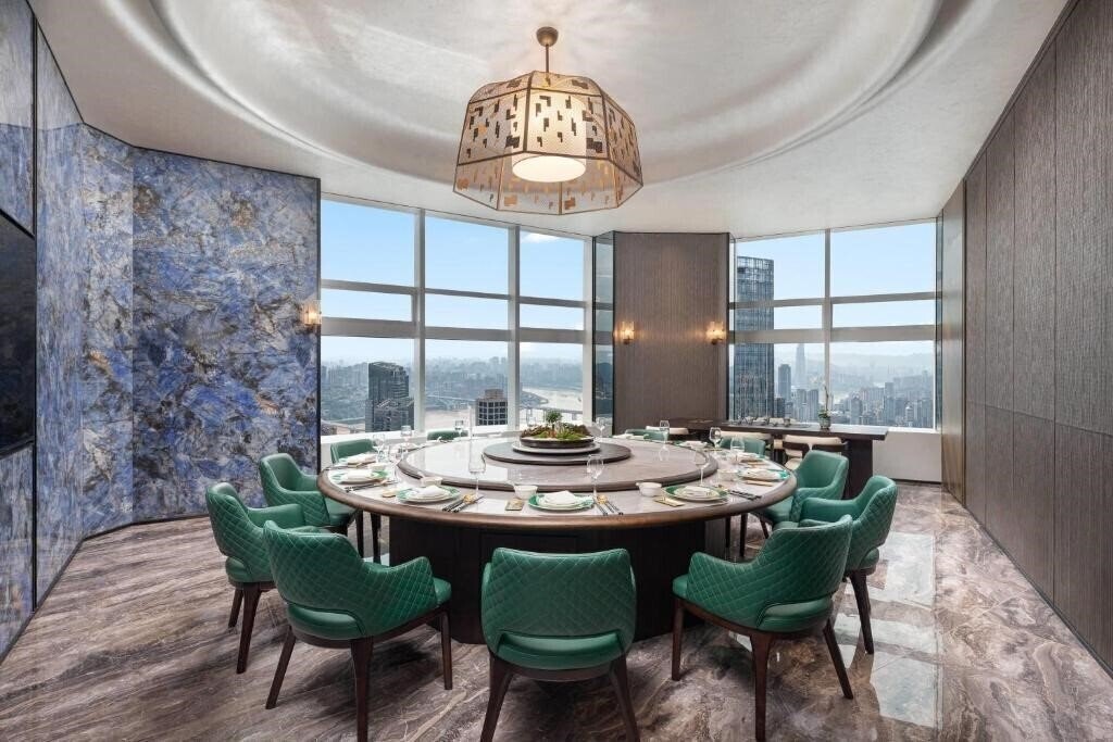 Картинка Wyndham Tryp Hotel In Downtown Chongqing 4*