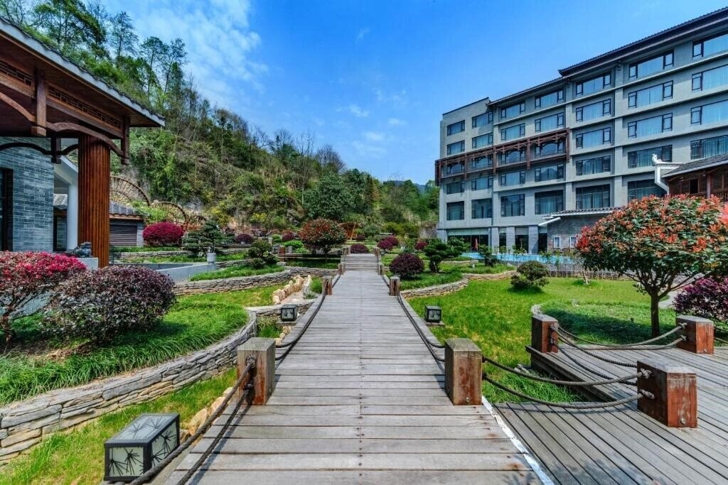 Картинка Howard Johnson Neodalle Resort Zhangjiajie 5*