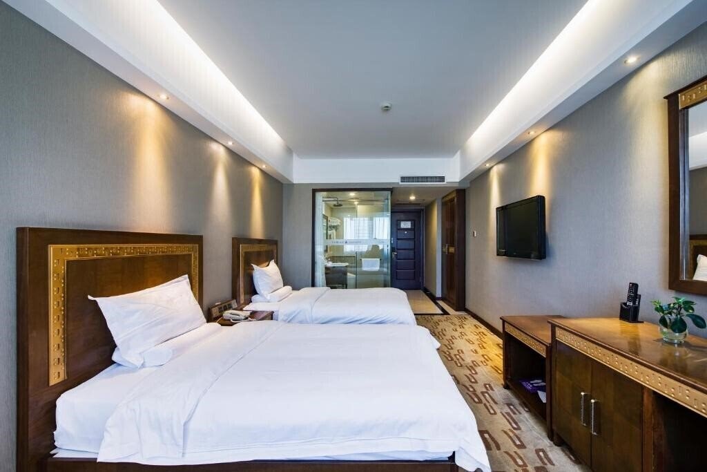 Отель Sun Moon Lake Hotel 4*