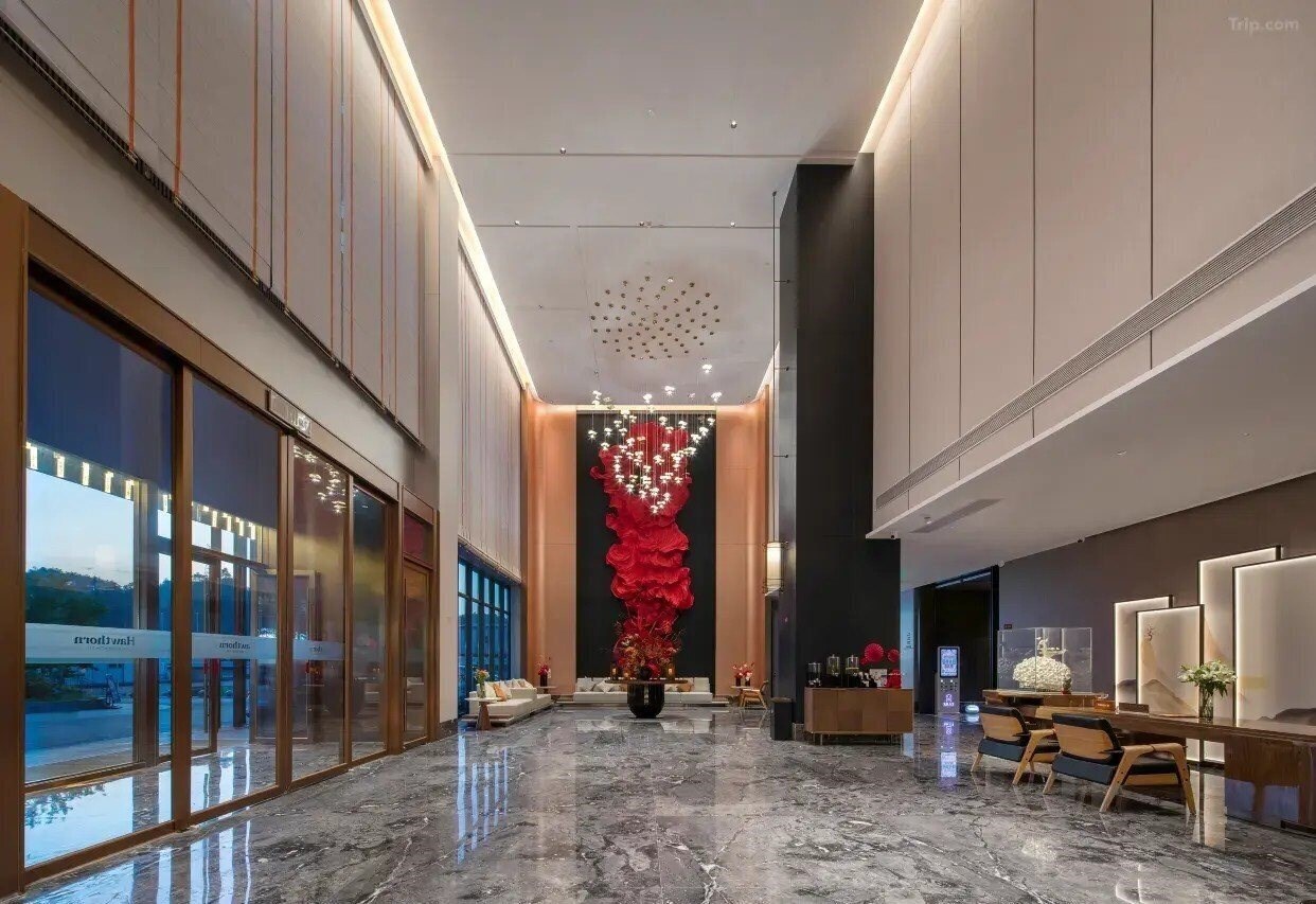 Отель Hawthron by Wyndham 5*