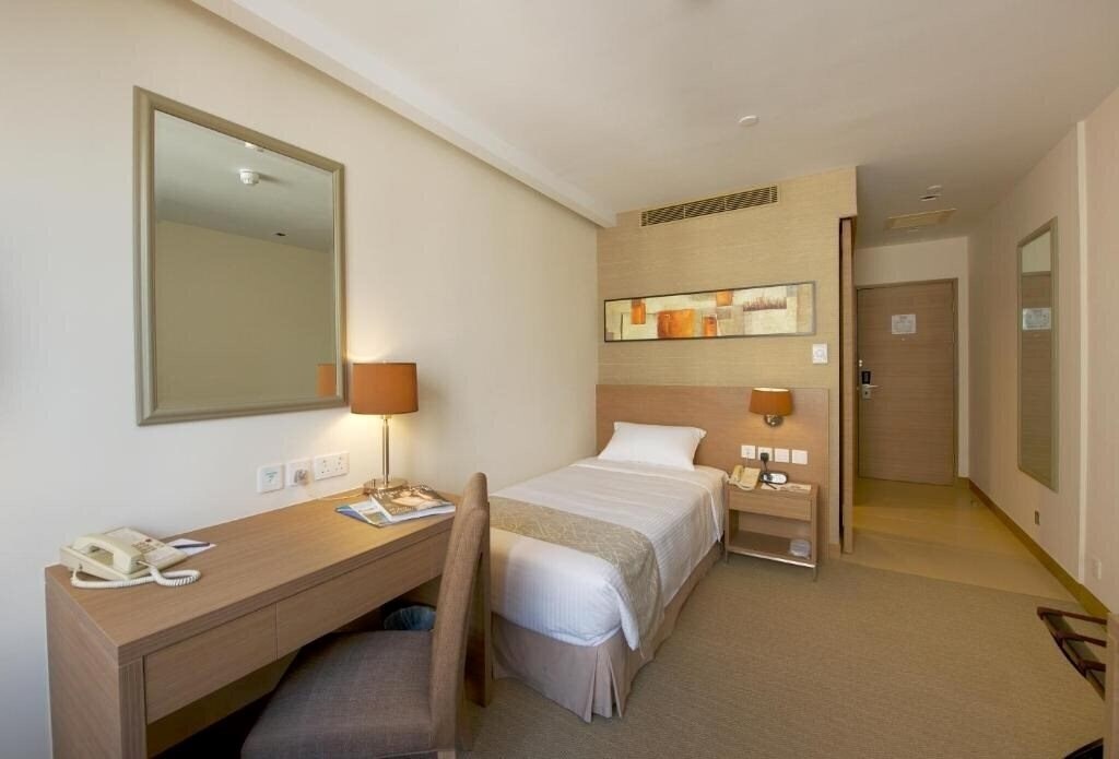 Фото The Salisbury - Ymca Of Hong Kong 4*