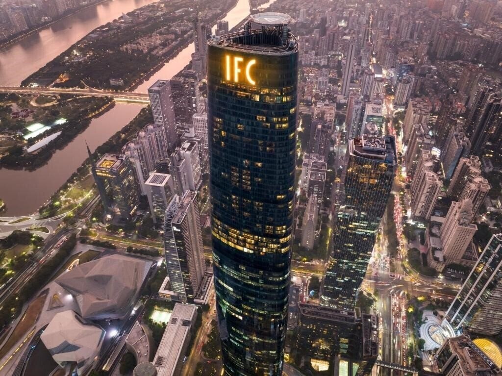 Four Seasons Guangzhou 5* суреті