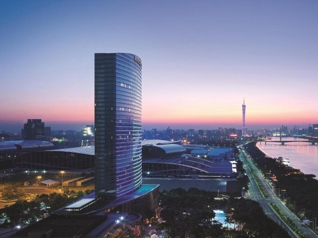 Отель Shangri-La Guangzhou 5*