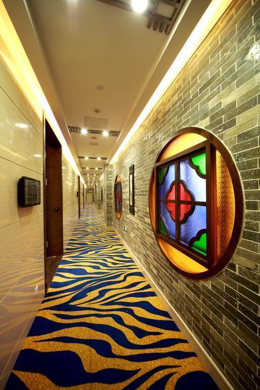 Landmark Hotel Canton 4* суреті