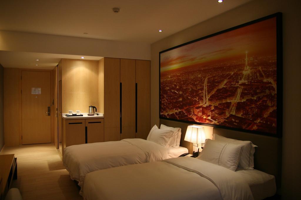 Фотография J Hotel (ex. Azure Resort) 4*