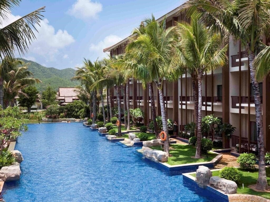 Фото Pullman Sanya Yalong Bay Villas & Resort 5*