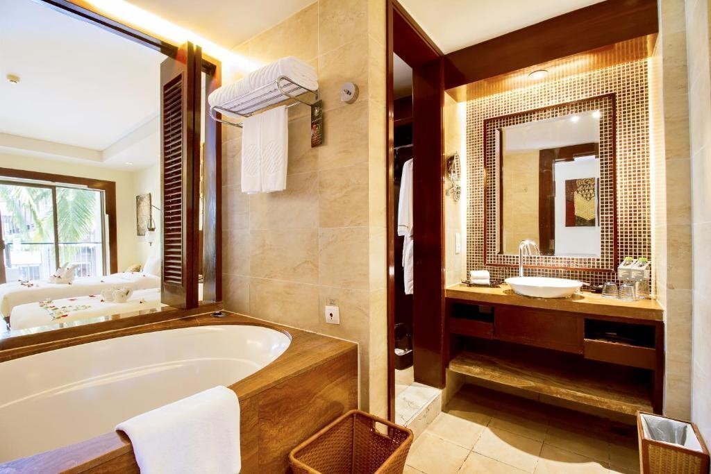 Pullman yalong bay resort spa 5. Pullman Sanya Yalong Bay Resort&Spa 5*. Pullman Sanya Yalong Bay 5*. Yalong Bay Villas & Spa 5*. Yalong Bay Villas Spa 5 Deluxe Villa Room.