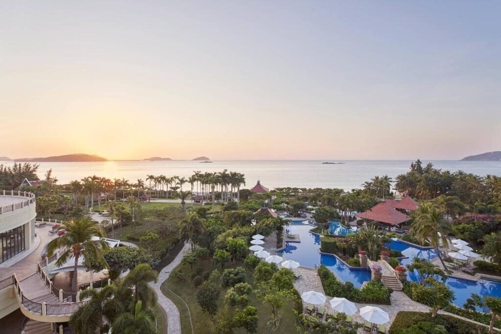 Отель Sanya Marriott Yalong Bay Resort 5*