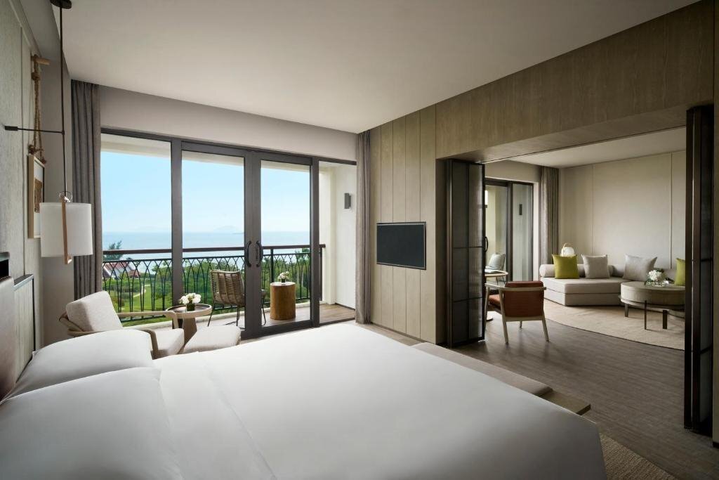 Marriott resort spa yalong bay. Sanya Marriott Yalong Bay Resort & Spa 5*. Yalong Bay Villas & Spa 5*. Pullman Sanya Yalong Bay 5*. Санья Ялонг бай вилла.